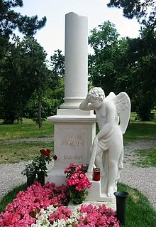 Sankt Marxer Friedhof Mozart Grabmal 2 jpg