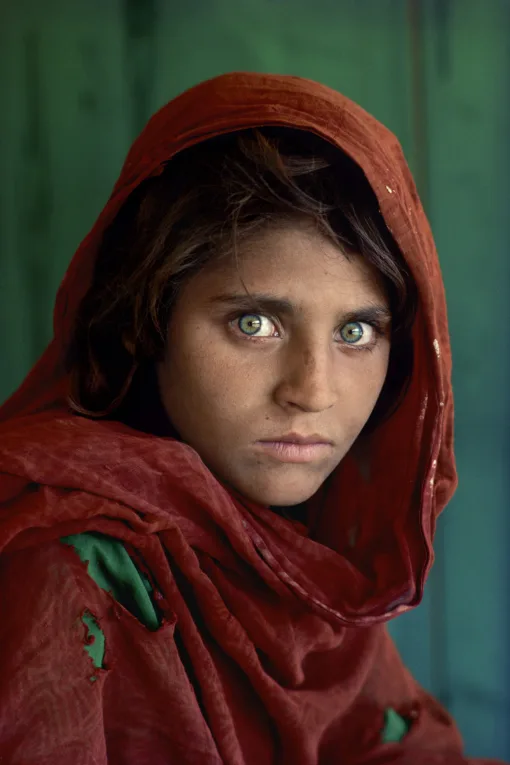 Peshawar Pakistan 1984 © Steve McCurry scaled 1 jpg