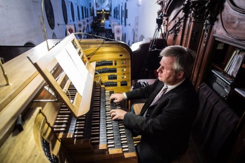 1605016-Profesor-Roman-Perucki-organista-pedagog-animator-zycia-kulturalnego.jpg