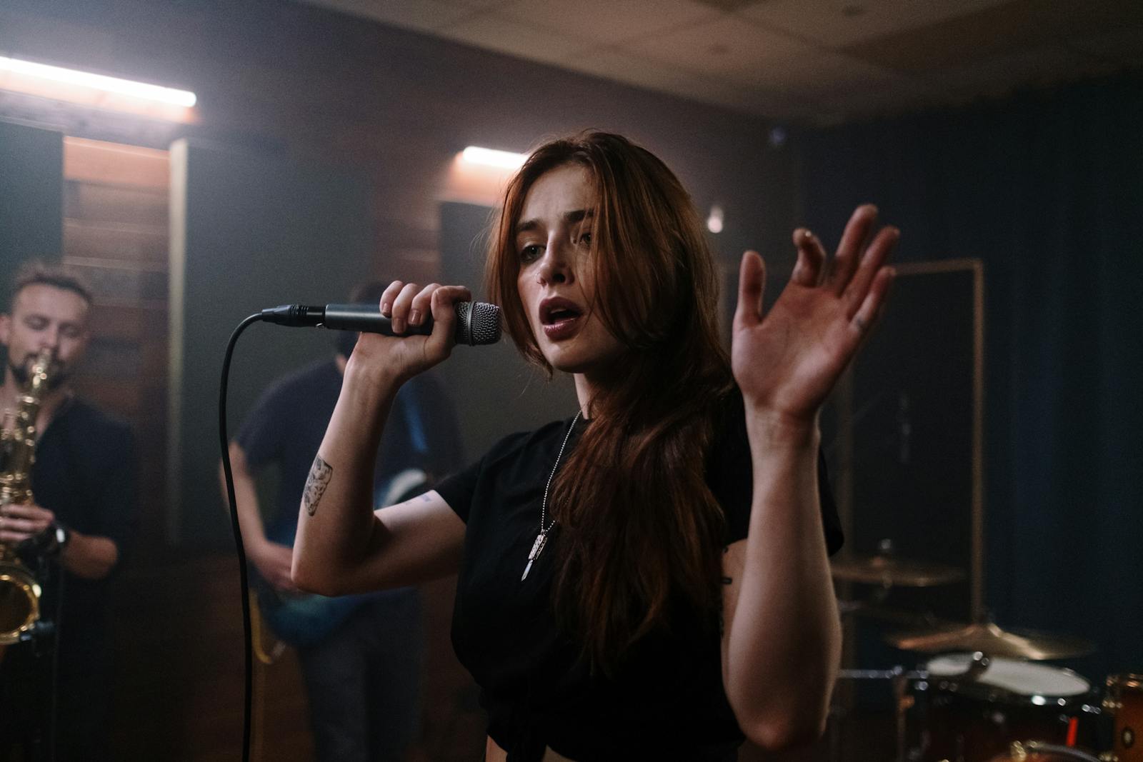 Female-vocals - Fenomen Żeńskich Głosów w Muzyce 1 pexels photo 5650695